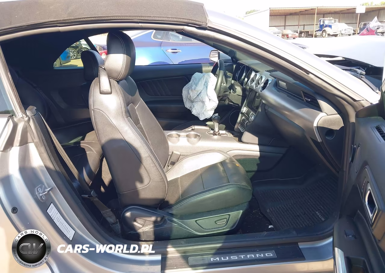 2023 Ford Mustang Ecoboost Premium VIN:1FATP8UH9P5102679 - 5