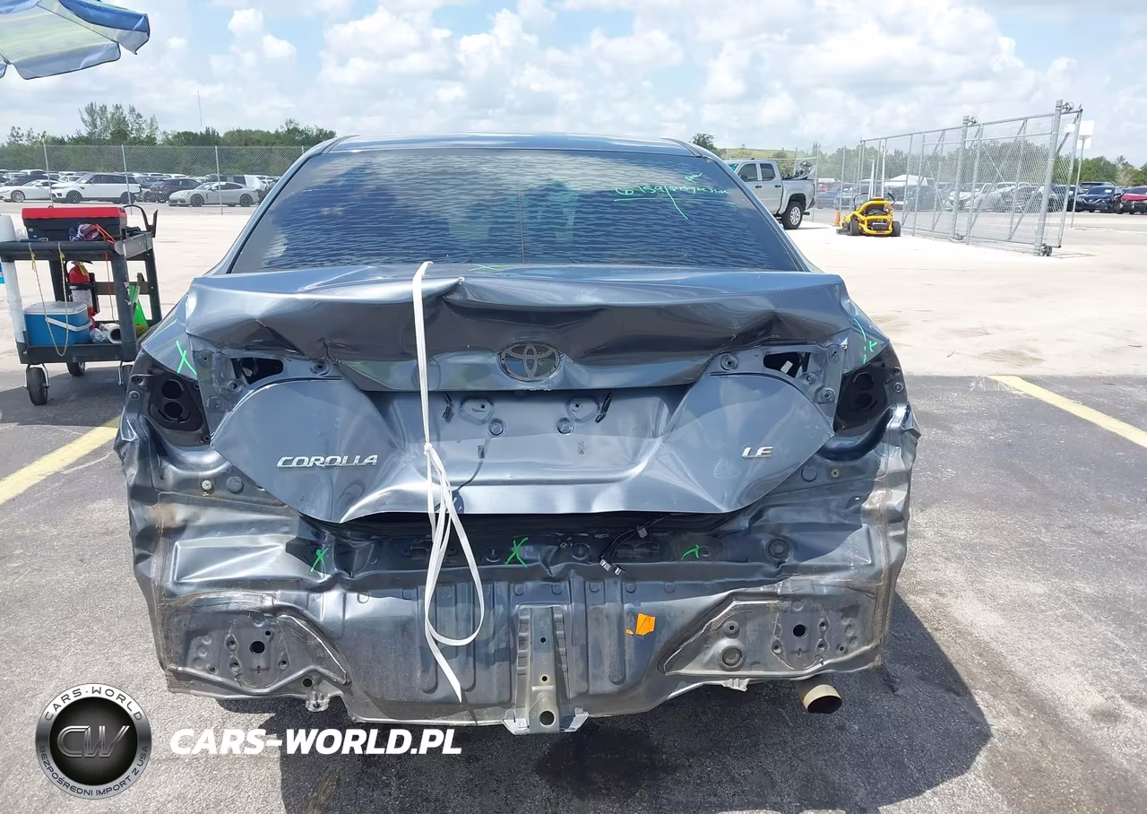 2019 Toyota Corolla Le VIN:5YFBURHE5KP906722 - 16