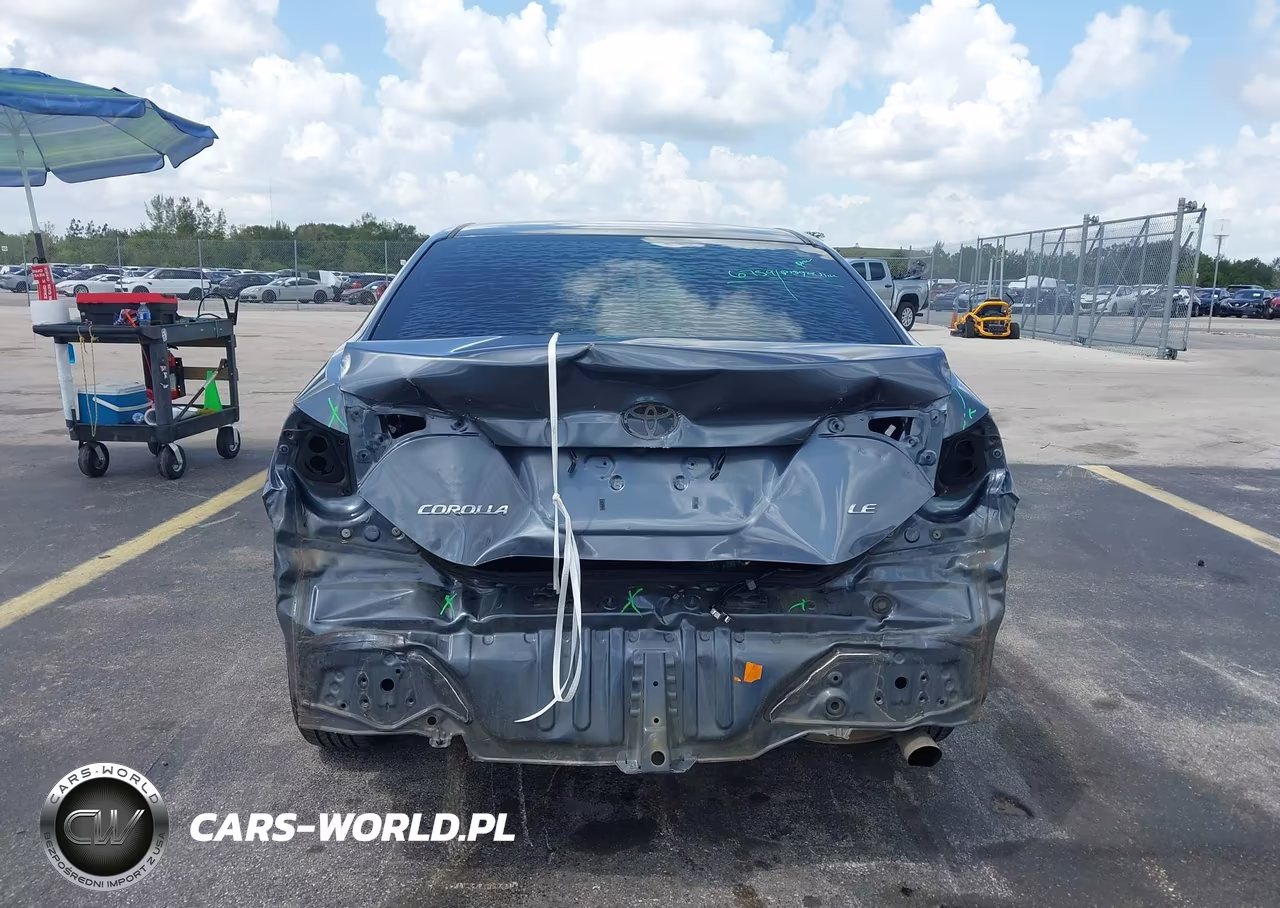 2019 Toyota Corolla Le VIN:5YFBURHE5KP906722 - 6