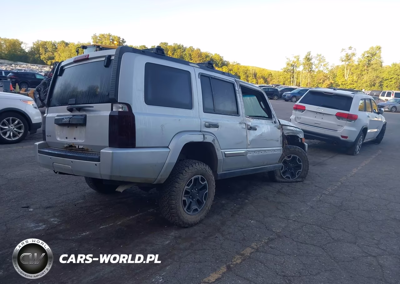 2010 Jeep Commander Sport VIN:1J4RG4GK1AC158293 - 4