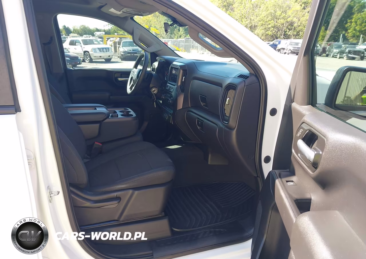 2021 Chevrolet Silverado K1500 Custom VIN:3GCPYBEK7MG256263 - 5