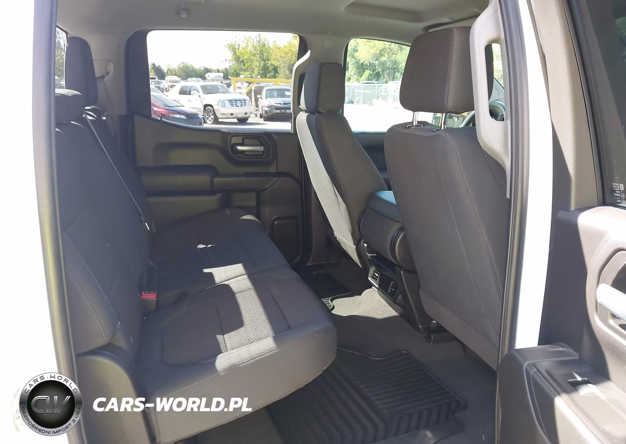 2021 Chevrolet Silverado K1500 Custom VIN:3GCPYBEK7MG256263 - 8