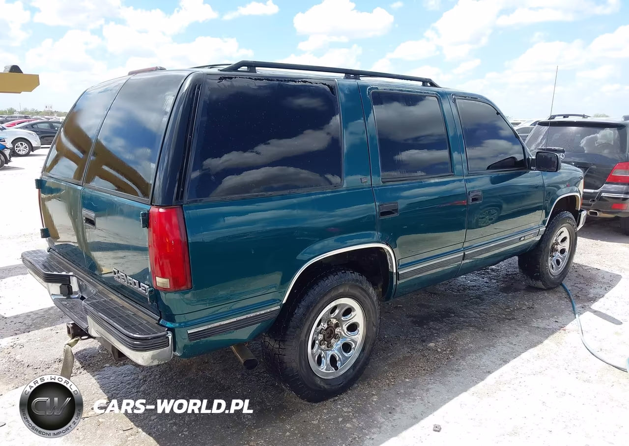 1996 Chevrolet Tahoe K1500 VIN:1GNEK13R8TJ326215 - 4