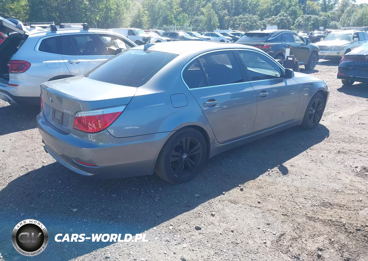 2010 BMW 528I xDrive VIN:WBANV1C50AC156542 - 4
