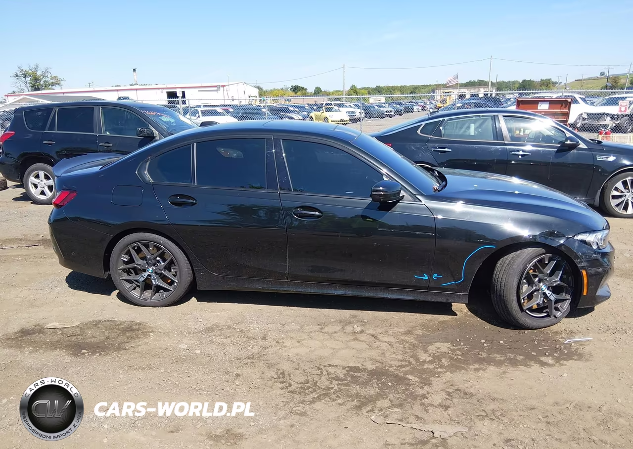2025 BMW 3 Series 330I xDrive VIN:3MW89CW06S8E95781 - 13