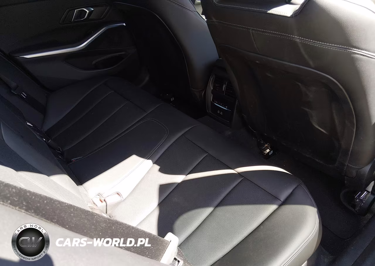 2025 BMW 3 Series 330I xDrive VIN:3MW89CW06S8E95781 - 8
