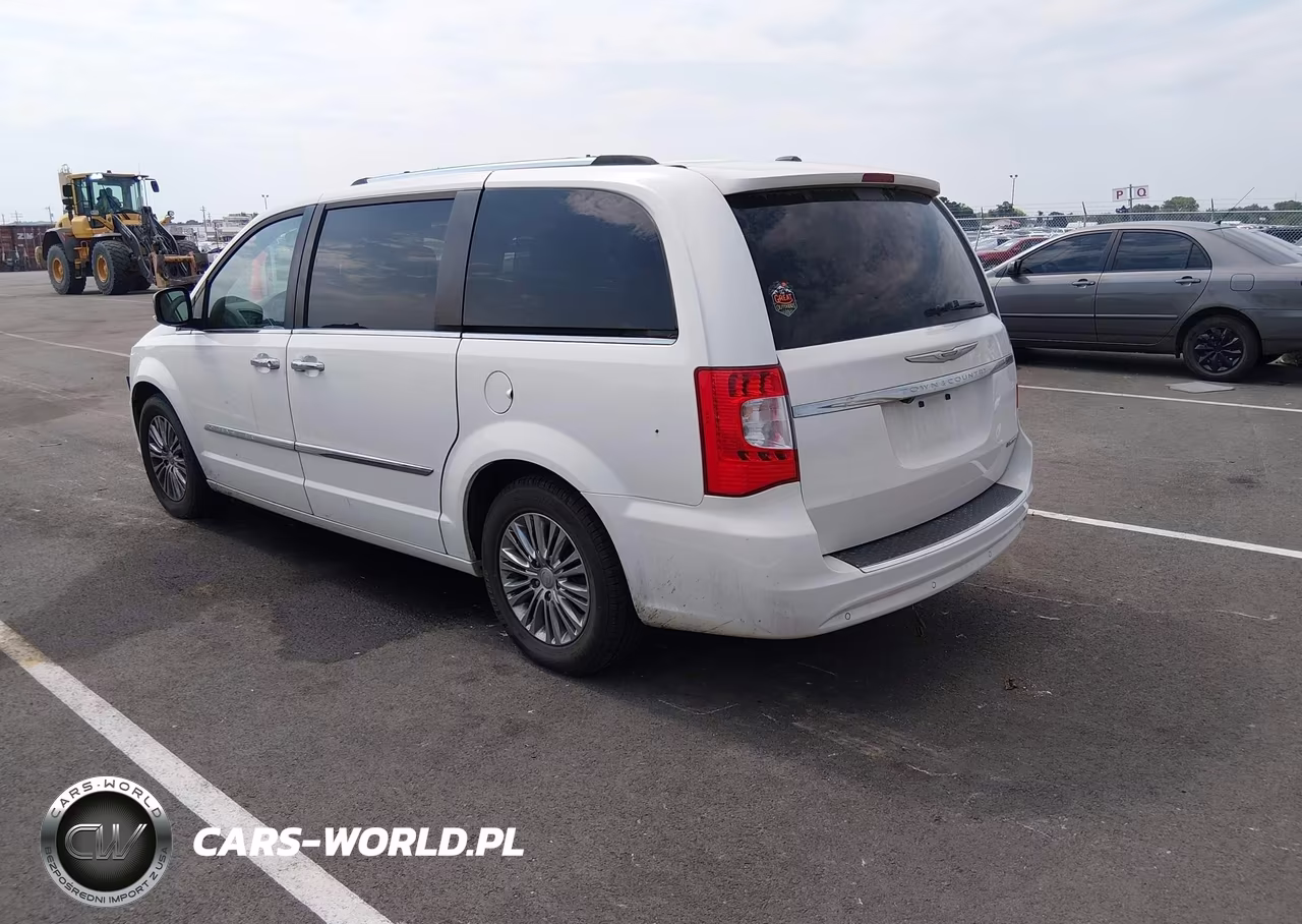 2011 Chrysler Town & Country Limited VIN:2A4RR6DG4BR656230 - 3