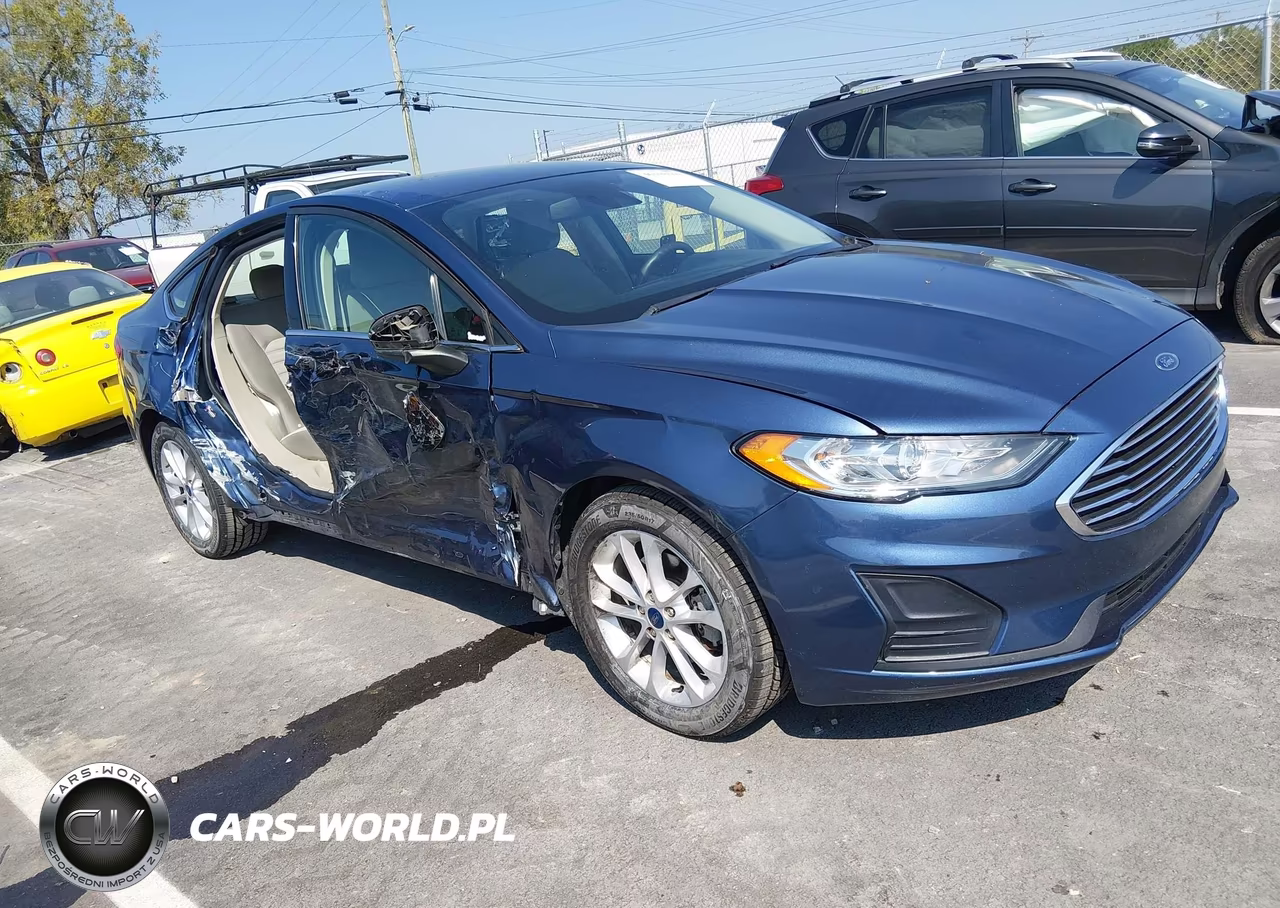 2019 Ford Fusion Se – zdjęcie 1 z 16