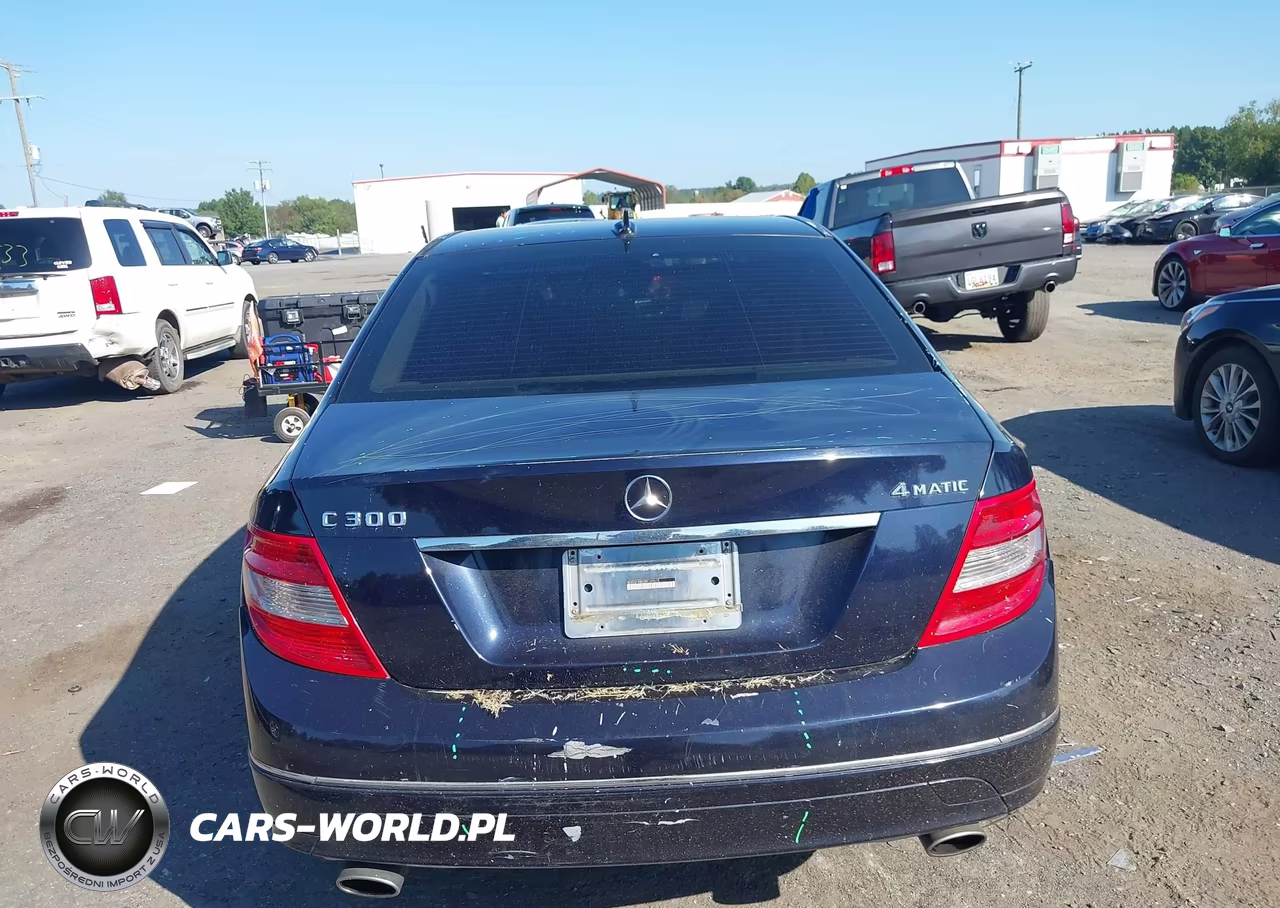 2011 Mercedes-Benz C 300 Luxury 4Matic VIN:WDDGF8BB3BR149615 - 16