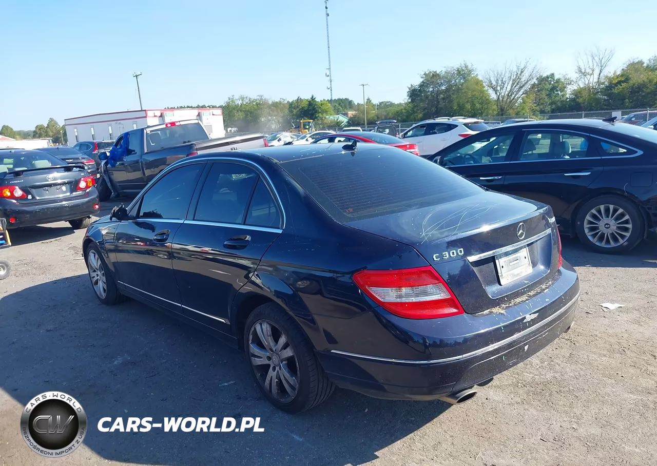 2011 Mercedes-Benz C 300 Luxury 4Matic VIN:WDDGF8BB3BR149615 - 3