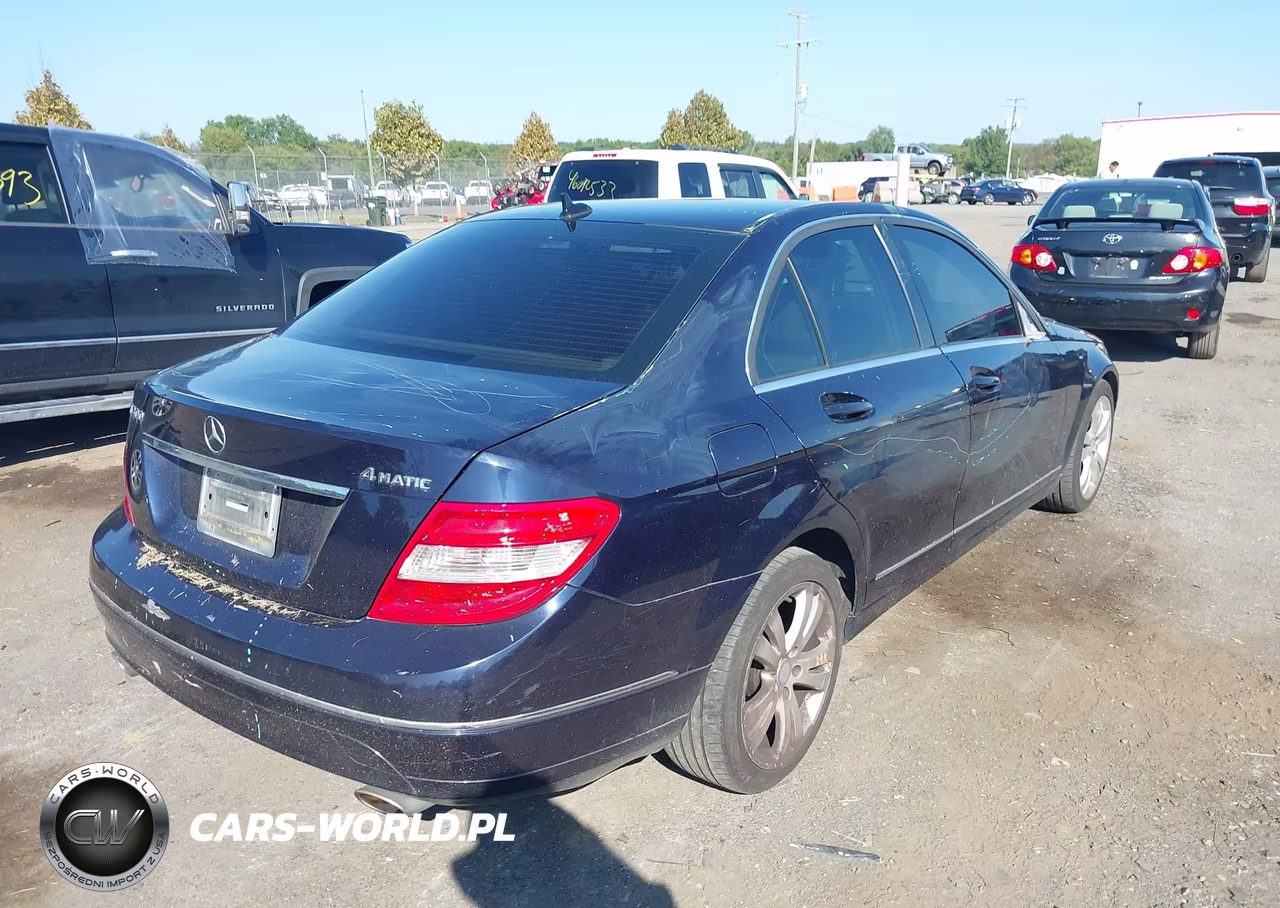 2011 Mercedes-Benz C 300 Luxury 4Matic VIN:WDDGF8BB3BR149615 - 4