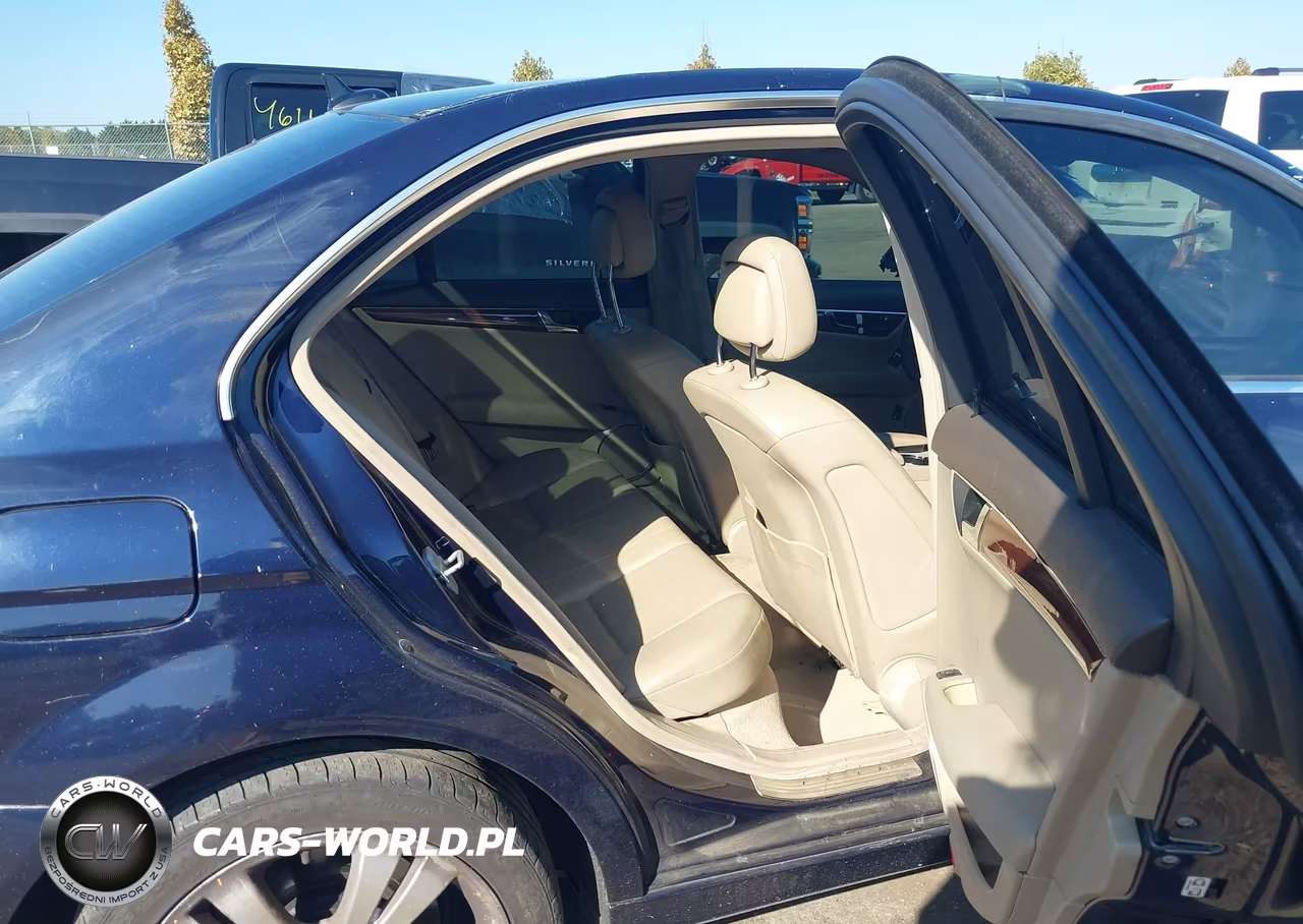 2011 Mercedes-Benz C 300 Luxury 4Matic VIN:WDDGF8BB3BR149615 - 8