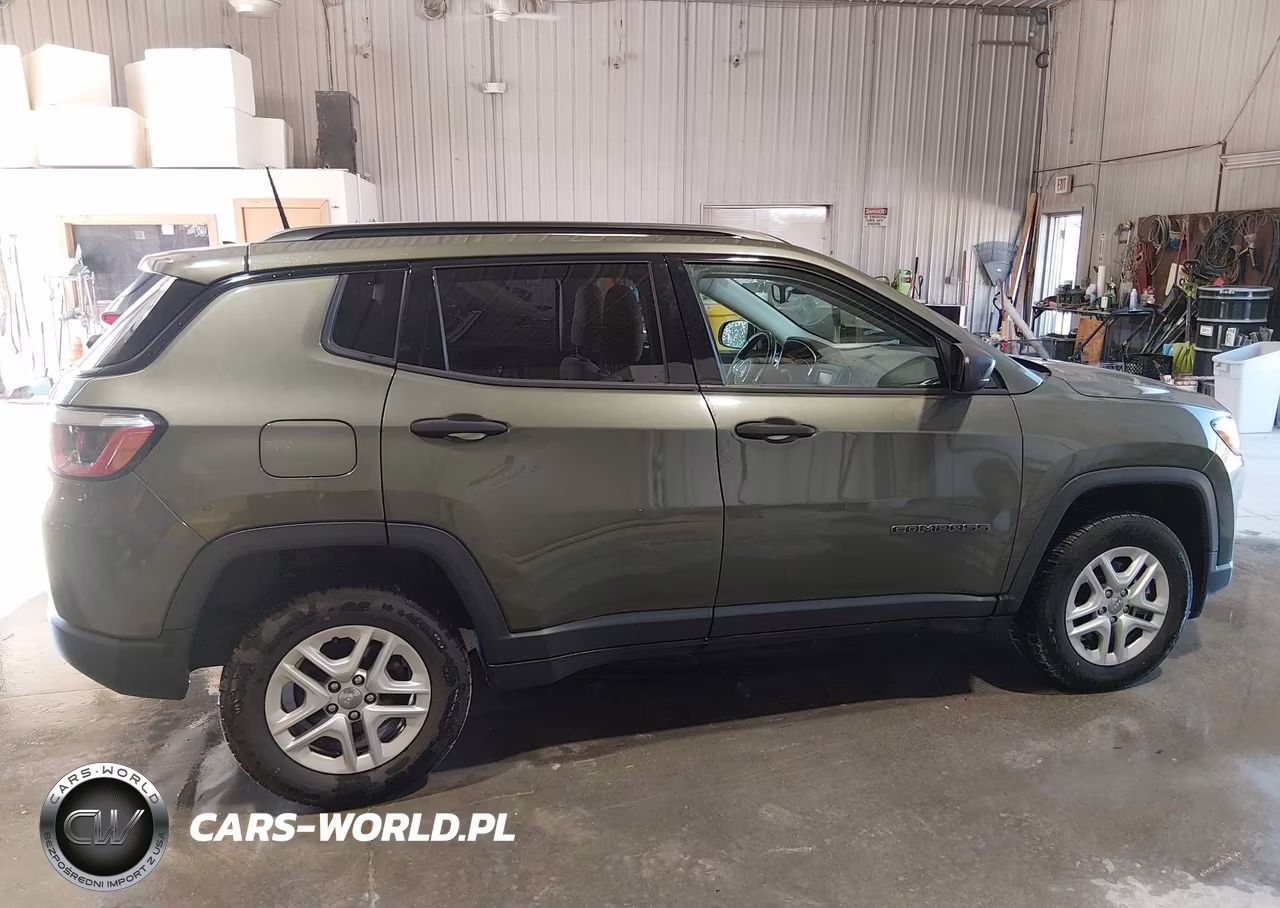 2018 Jeep Compass Sport 4X4 VIN:3C4NJDAB4JT392267 - 17