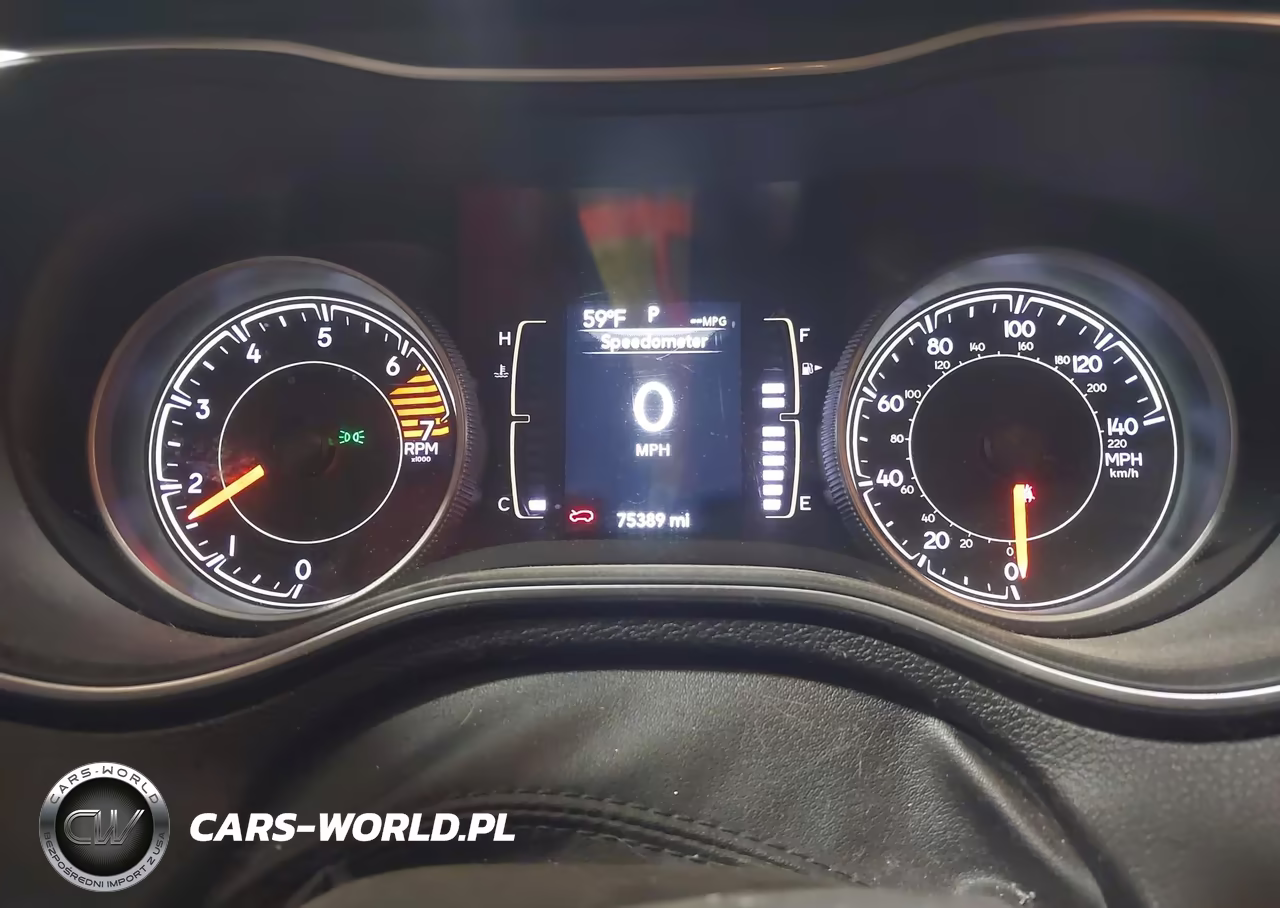 2019 Jeep Cherokee Latitude 4X4 VIN:1C4PJMCBXKD288170 - 7