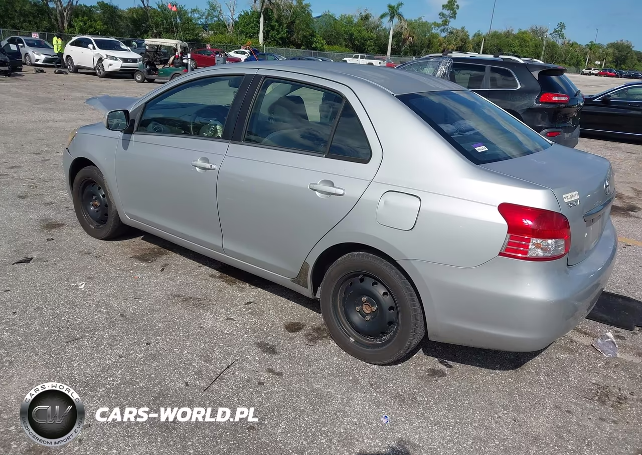 2007 Toyota Yaris VIN:JTDBT923X71094968 - 3