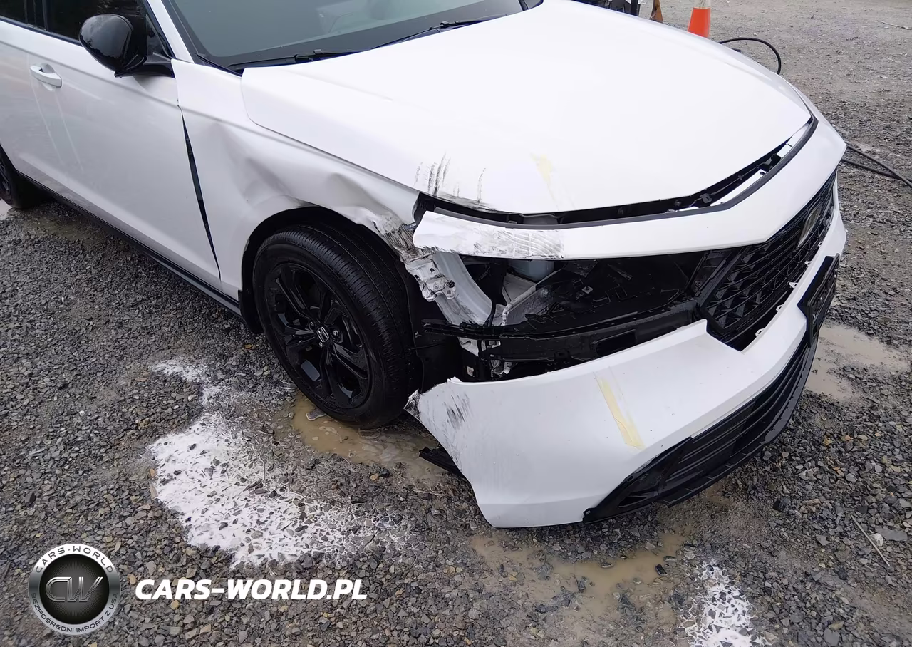 2025 Honda Accord Se VIN:1HGCY1F49SA086638 - 17
