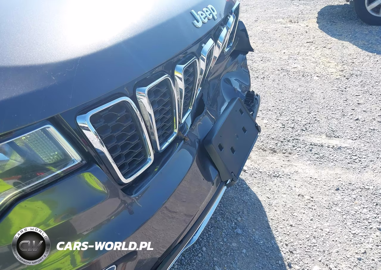 2018 Jeep Grand Cherokee Limited 4X4 VIN:1C4RJFBGXJC342010 - 18