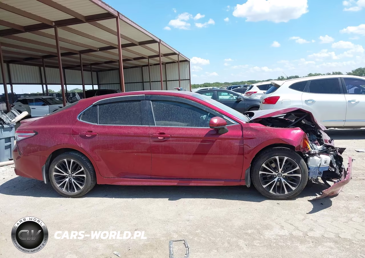 2018 Toyota Camry Se VIN:4T1B11HK2JU660726 - 13