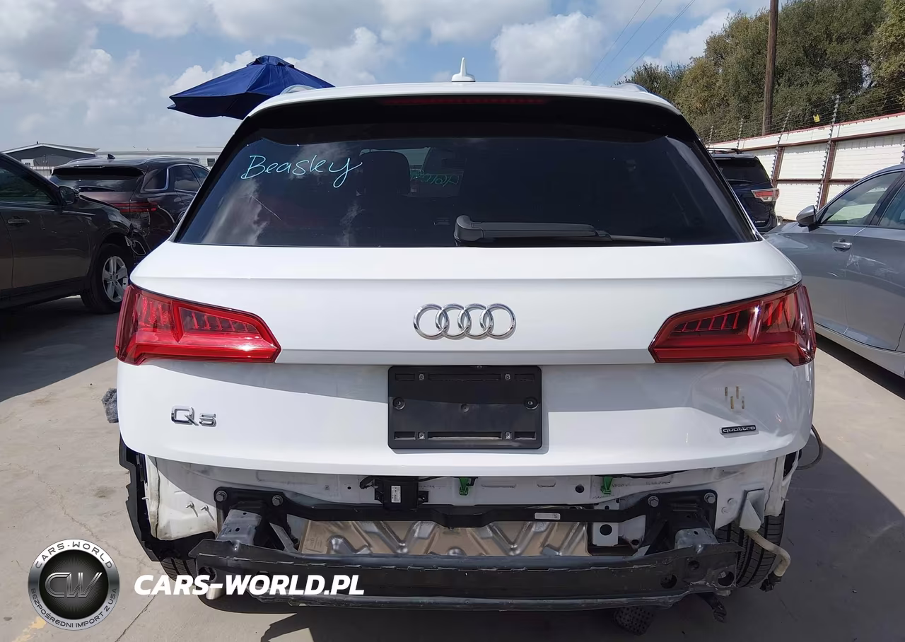 2019 Audi Q5 45 Premium VIN:WA1ANAFY1K2059410 - 17