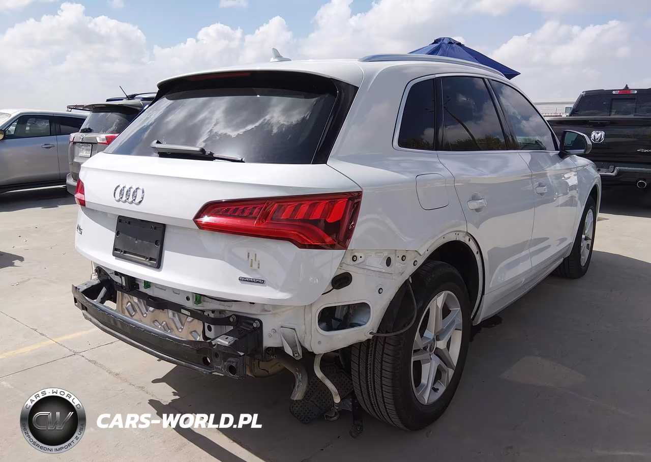 2019 Audi Q5 45 Premium VIN:WA1ANAFY1K2059410 - 4