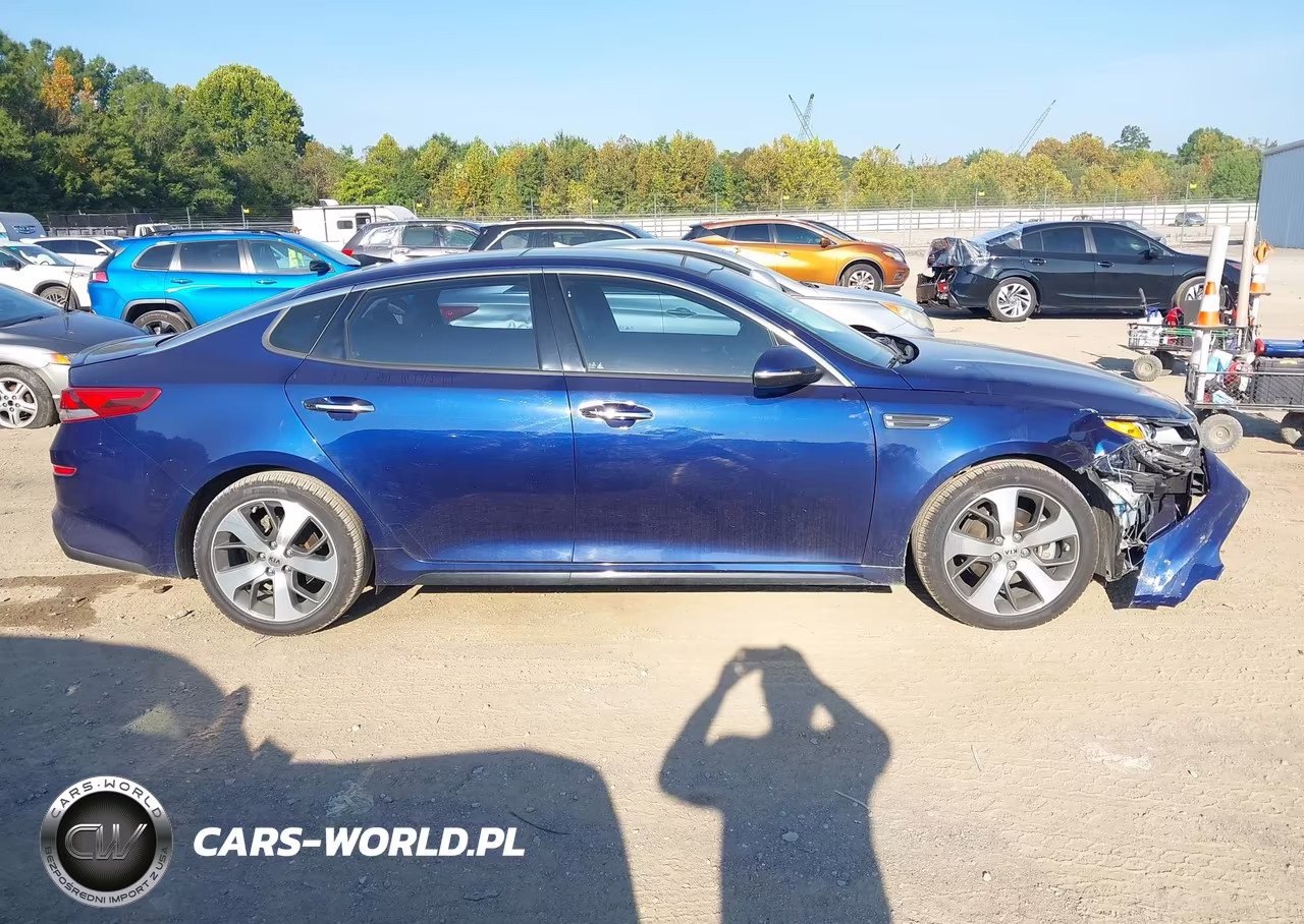 2019 Kia Optima S VIN:5XXGT4L37KG306195 - 13