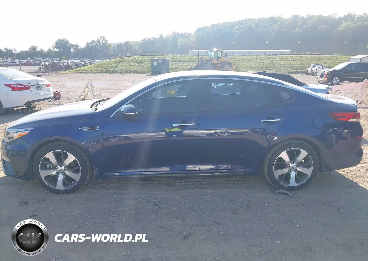 2019 Kia Optima S VIN:5XXGT4L37KG306195 - 14