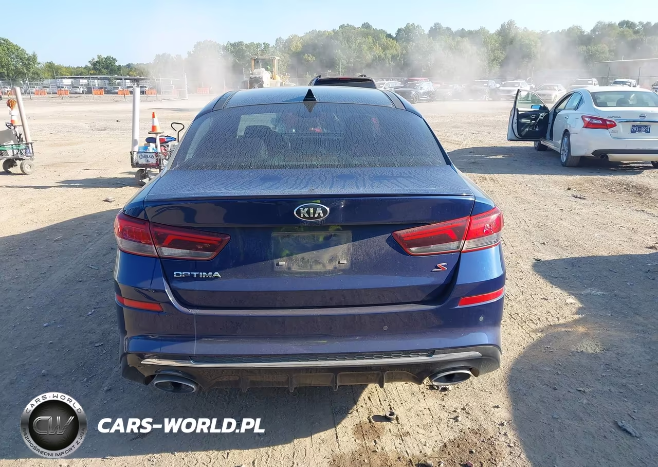 2019 Kia Optima S VIN:5XXGT4L37KG306195 - 16