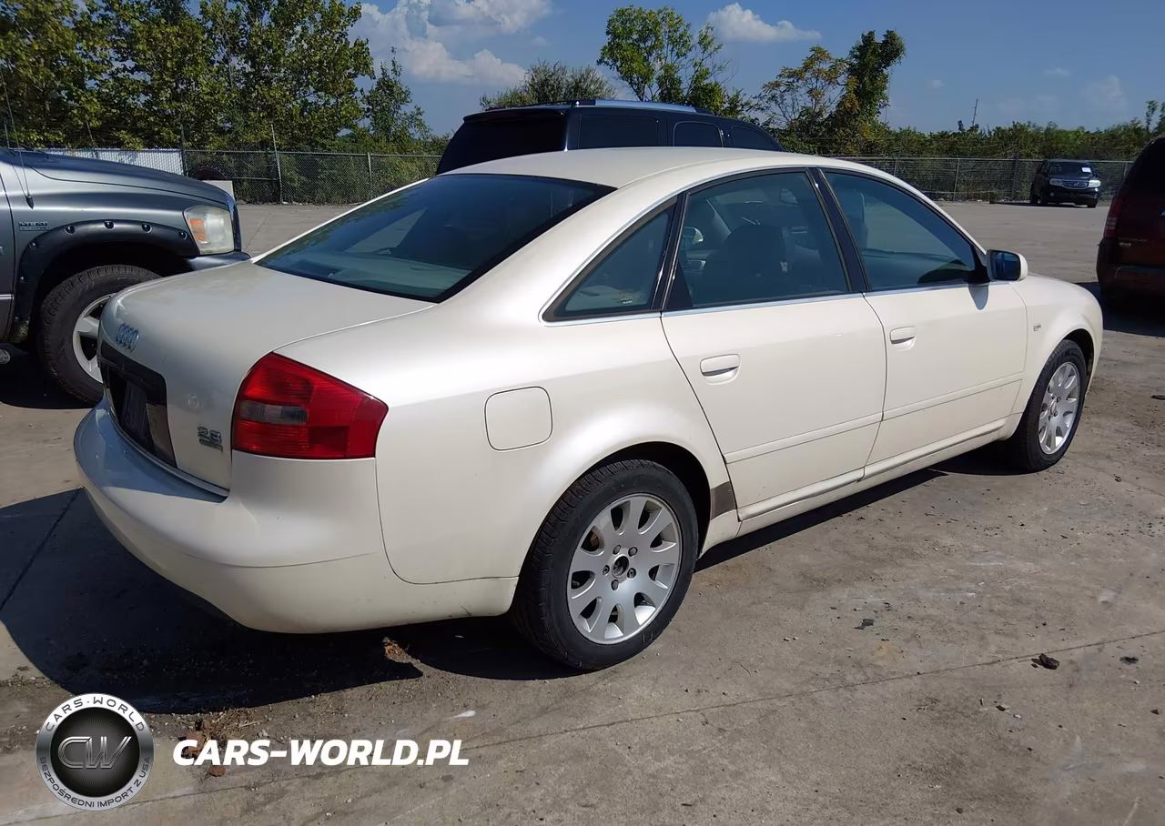 2000 Audi A6 VIN:WAUEH24BXYN118672 - 4