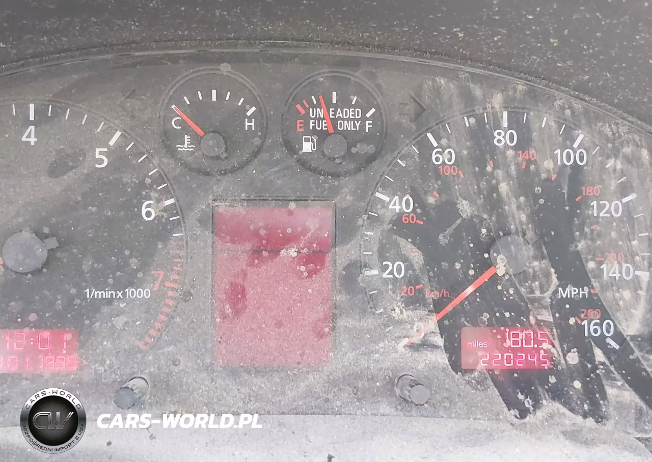 2000 Audi A6 VIN:WAUEH24BXYN118672 - 7
