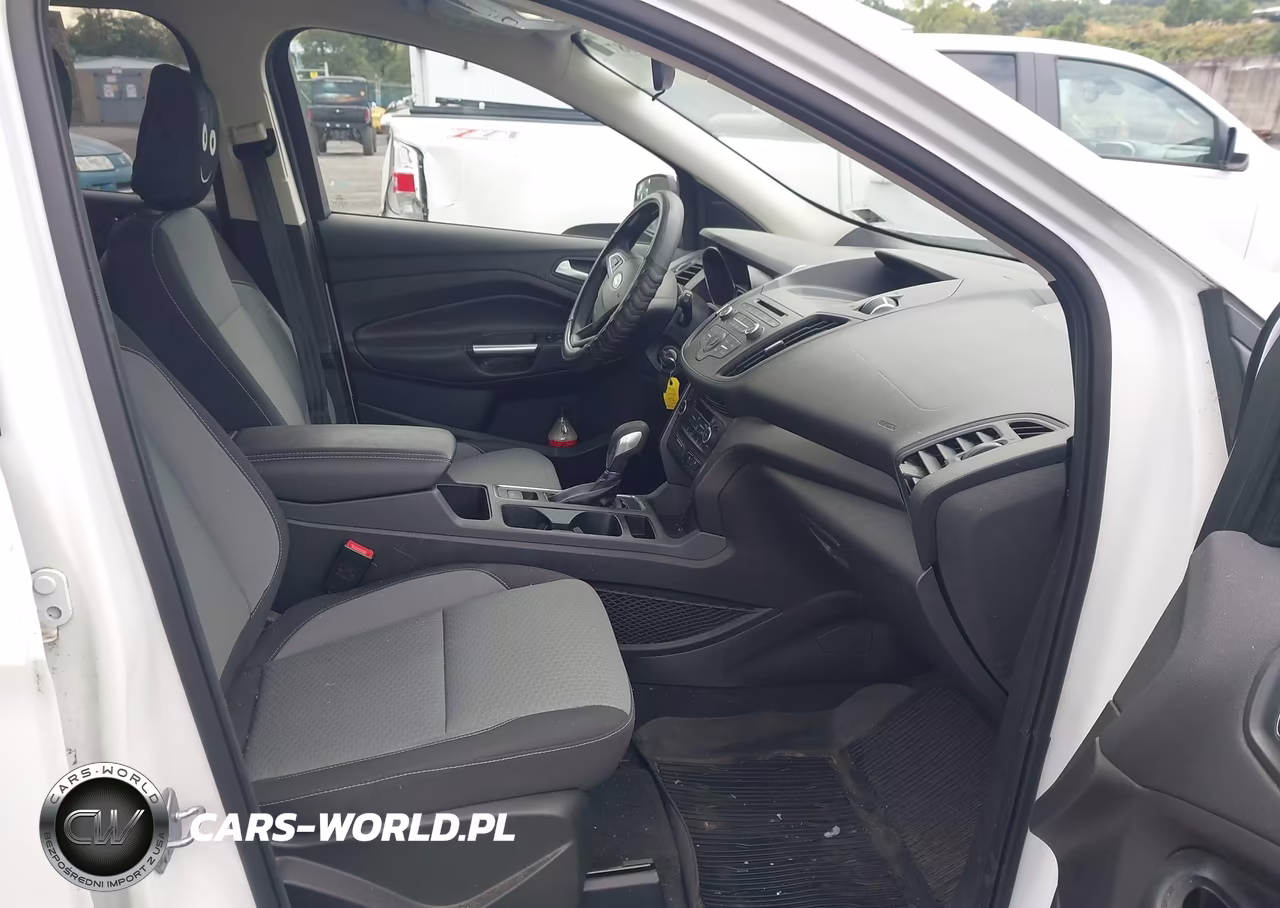 2018 Ford Escape Se VIN:1FMCU9GD8JUA26849 - 5