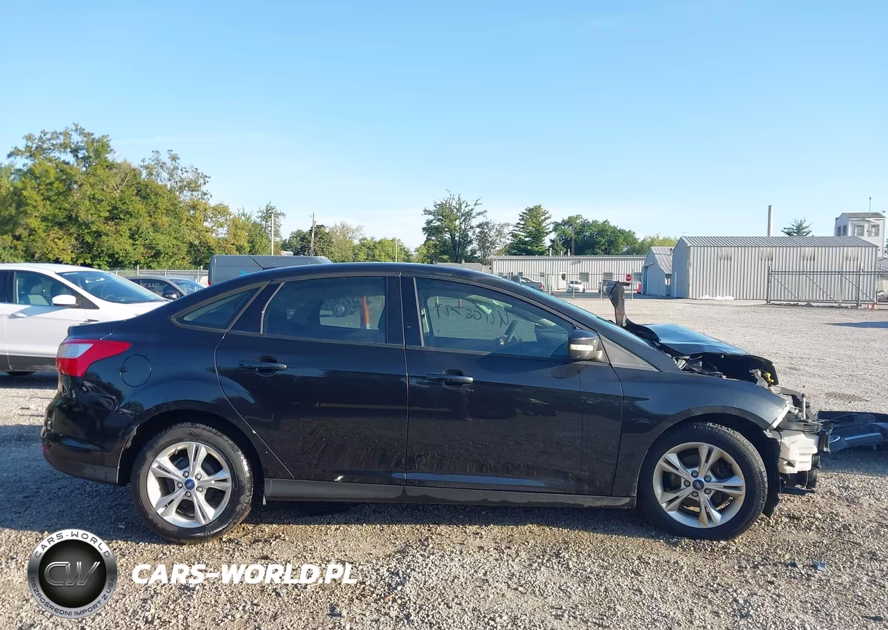 2014 Ford Focus Se VIN:1FADP3F21EL206155 - 14