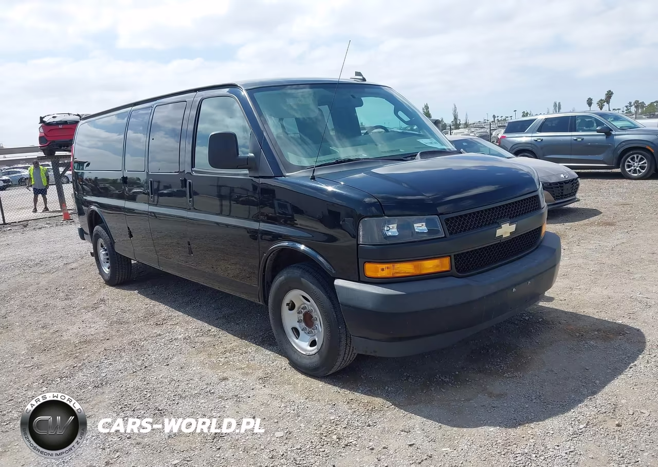 2019 Chevrolet Express 3500 Ls
