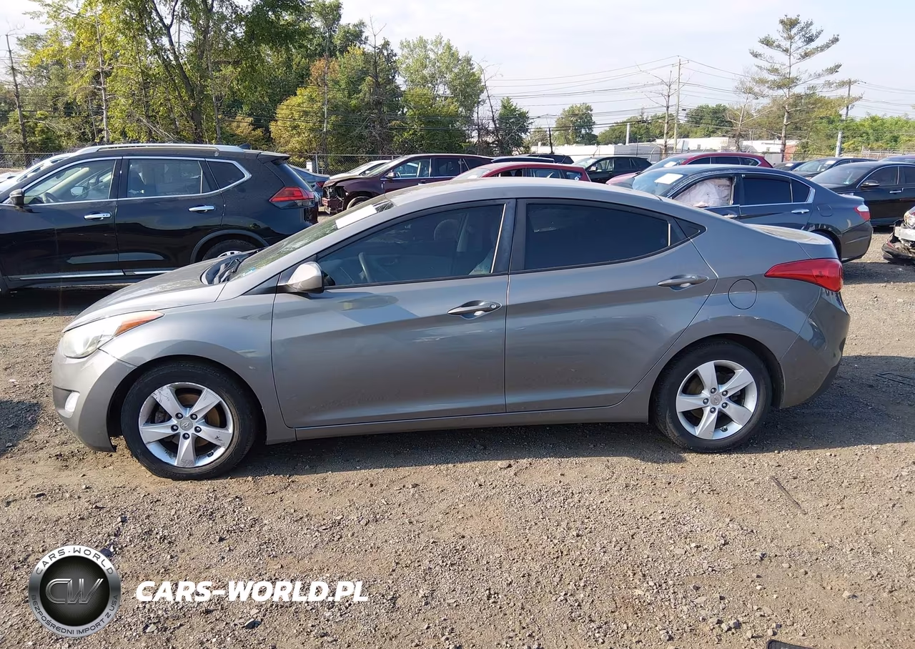 2013 Hyundai Elantra Gls VIN:5NPDH4AE7DH442374 - 14