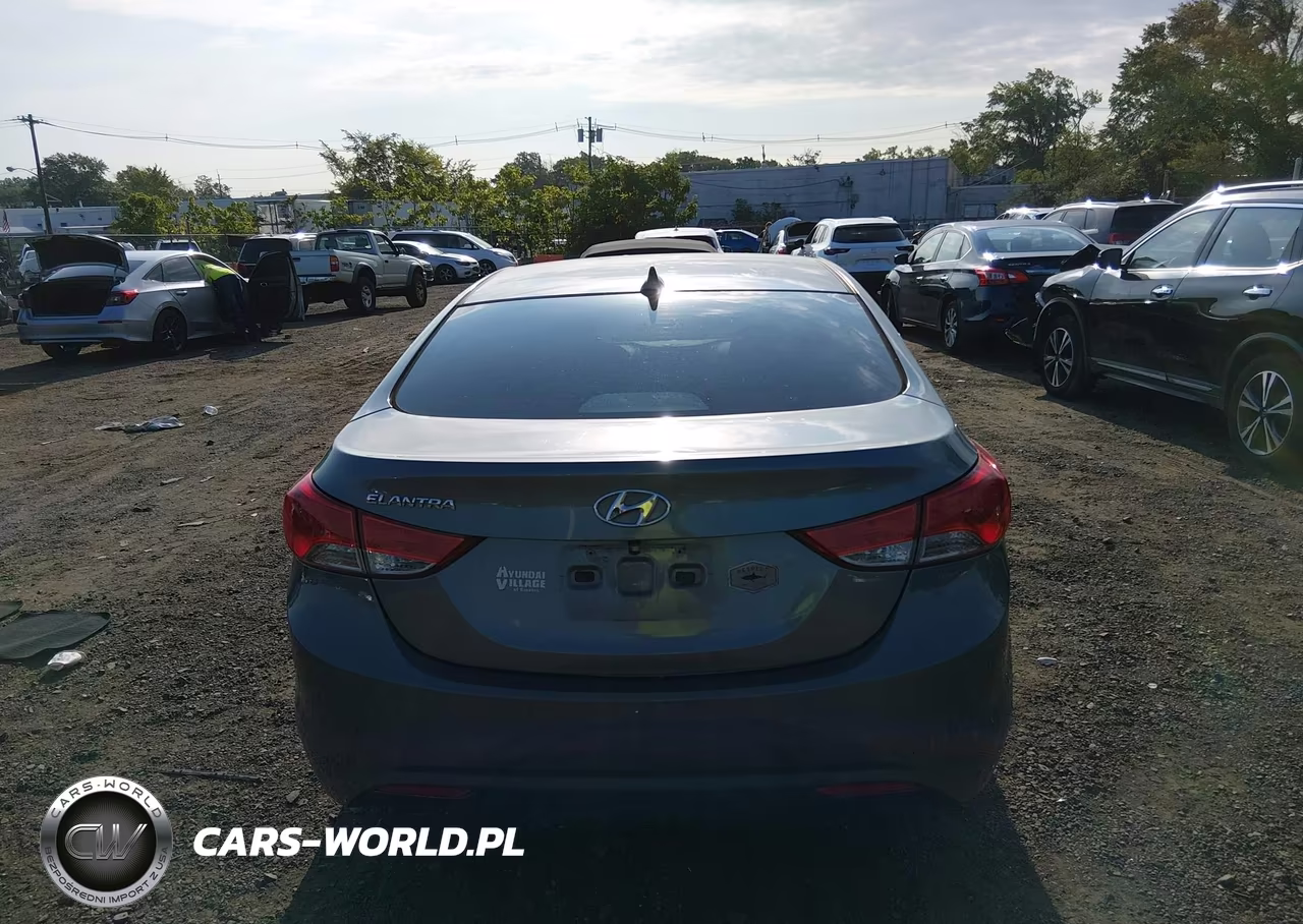 2013 Hyundai Elantra Gls VIN:5NPDH4AE7DH442374 - 16
