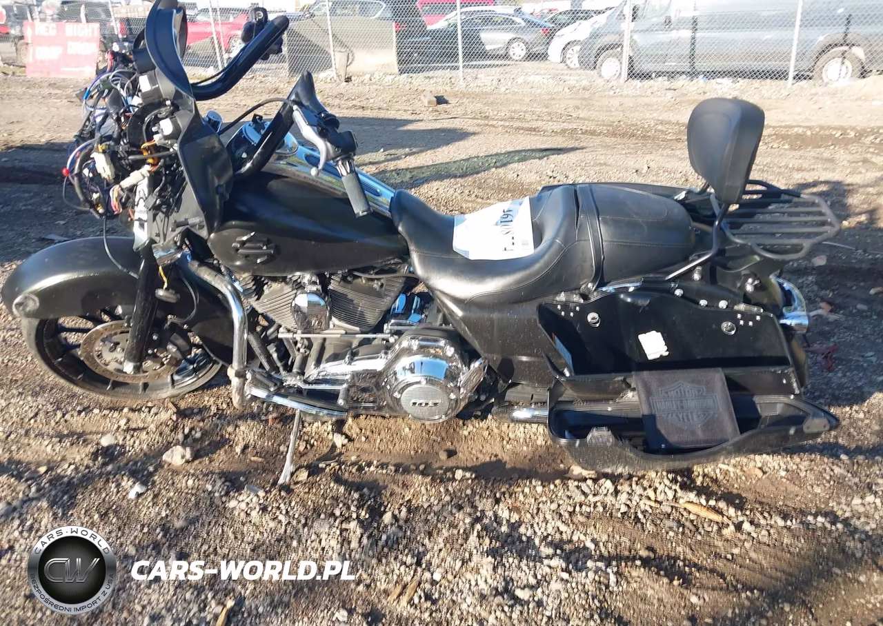 2013 Harley-Davidson Flhx Street Glide VIN:1HD1KBM19DB676680 - 13