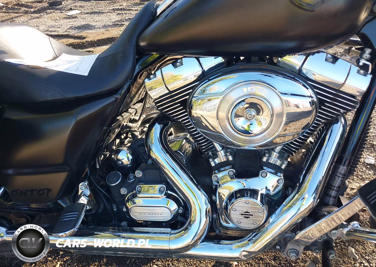 2013 Harley-Davidson Flhx Street Glide VIN:1HD1KBM19DB676680 - 8