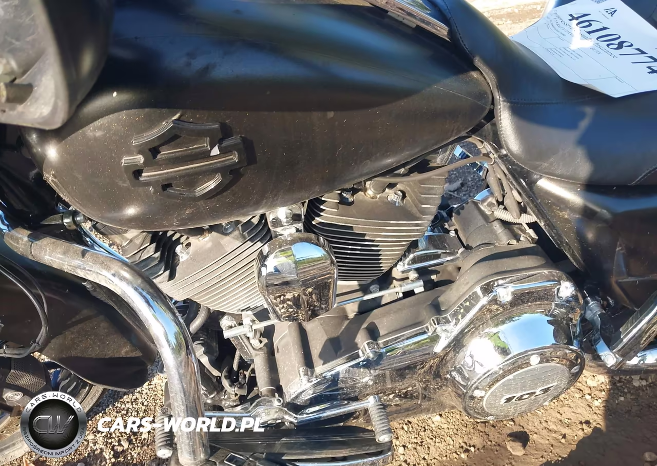 2013 Harley-Davidson Flhx Street Glide VIN:1HD1KBM19DB676680 - 9