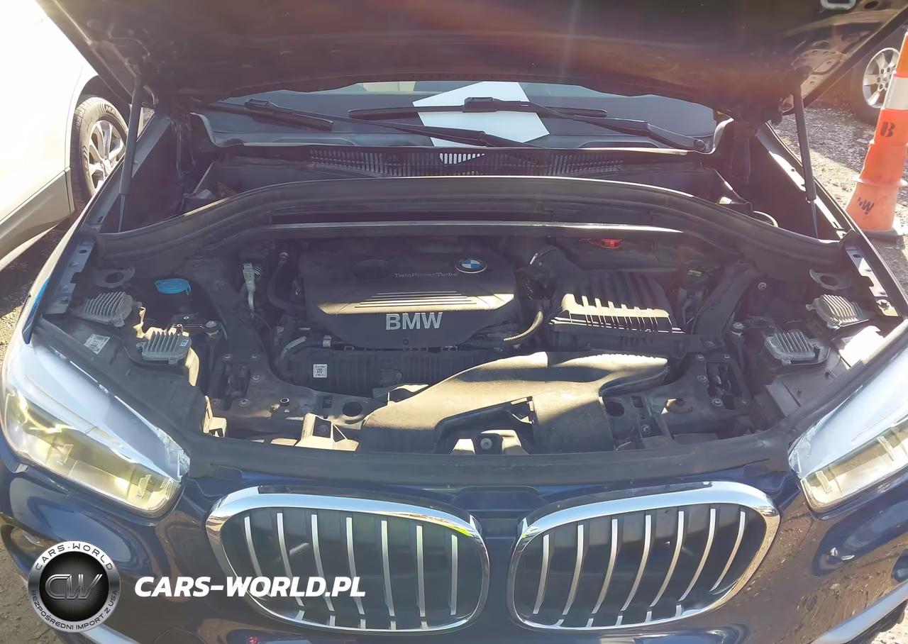 2017 BMW X1 xDrive28I VIN:WBXHT3C30H5F71803 - 10