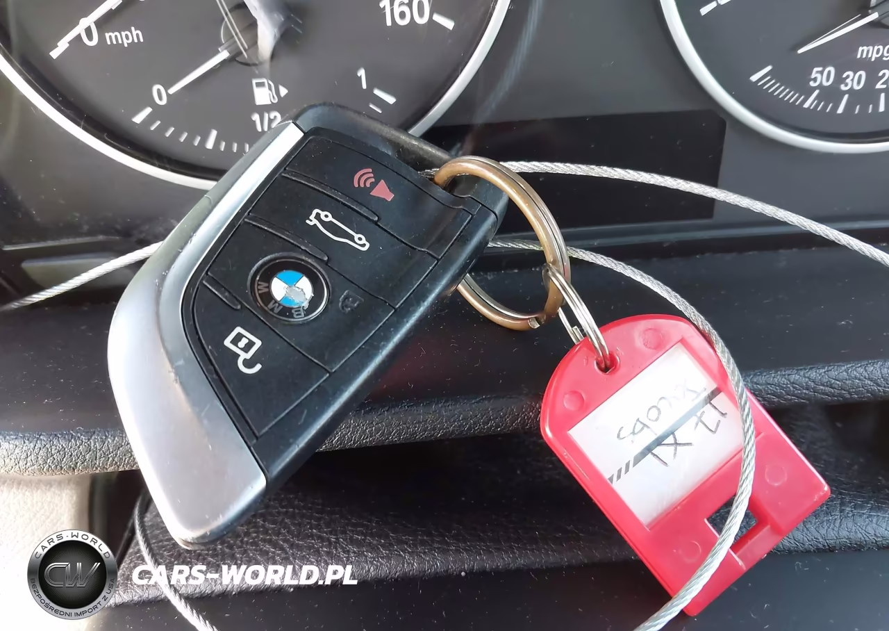 2017 BMW X1 xDrive28I VIN:WBXHT3C30H5F71803 - 11