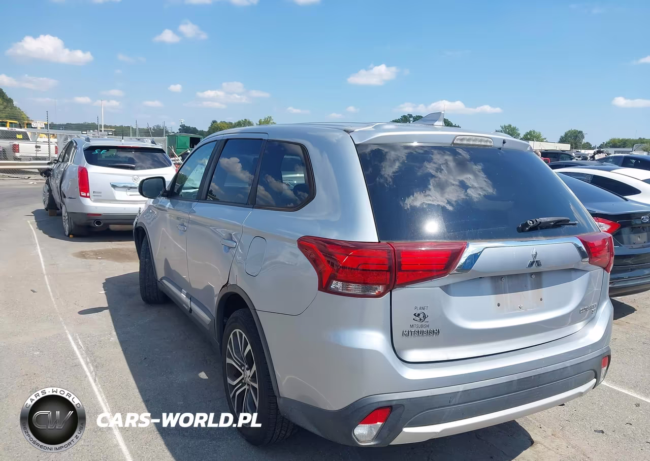 2017 Mitsubishi Outlander Se VIN:JA4AD3A35HZ022466 - 3