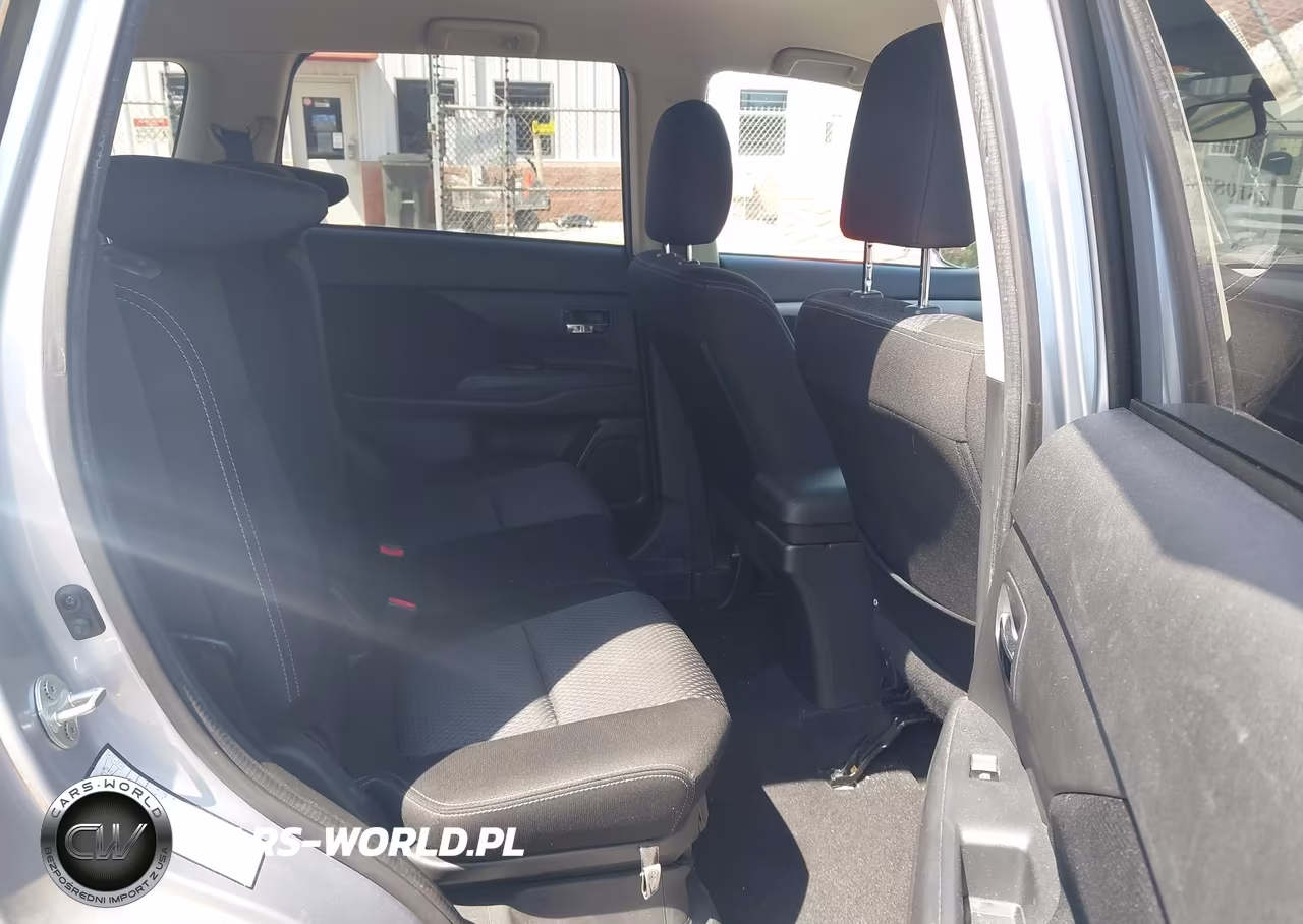 2017 Mitsubishi Outlander Se VIN:JA4AD3A35HZ022466 - 8