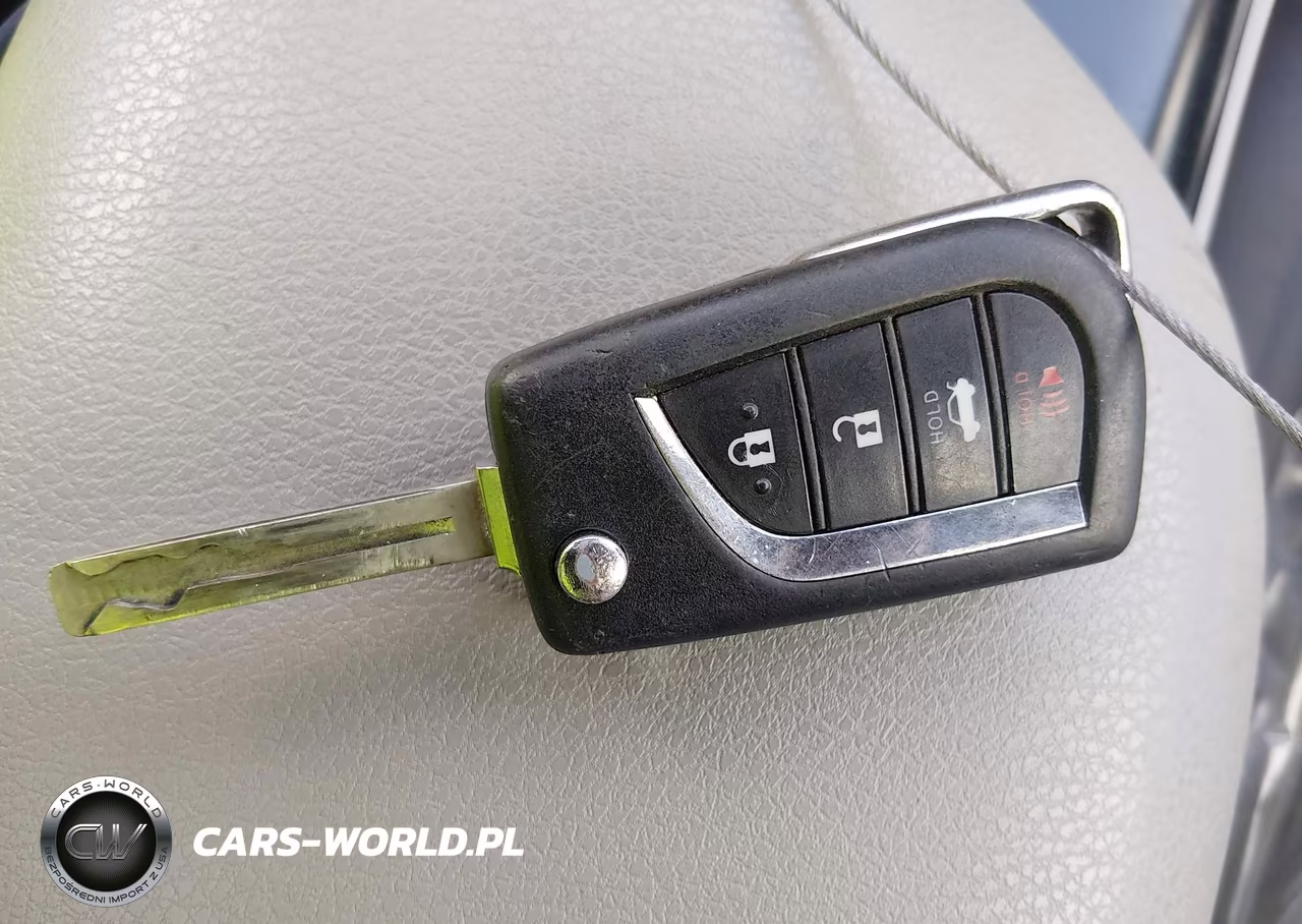2019 Toyota Camry Le VIN:4T1B11HK9KU244058 - 11