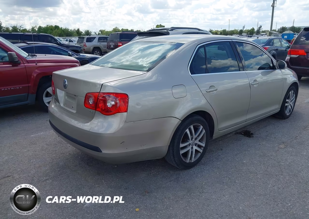 2005 Volkswagen Jetta 2.5 VIN:3VWSF71KX5M639410 - 4