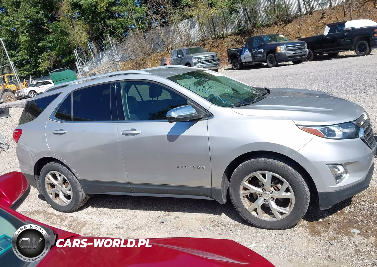2018 Chevrolet Equinox Premier VIN:3GNAXVEV6JS571740 - 13