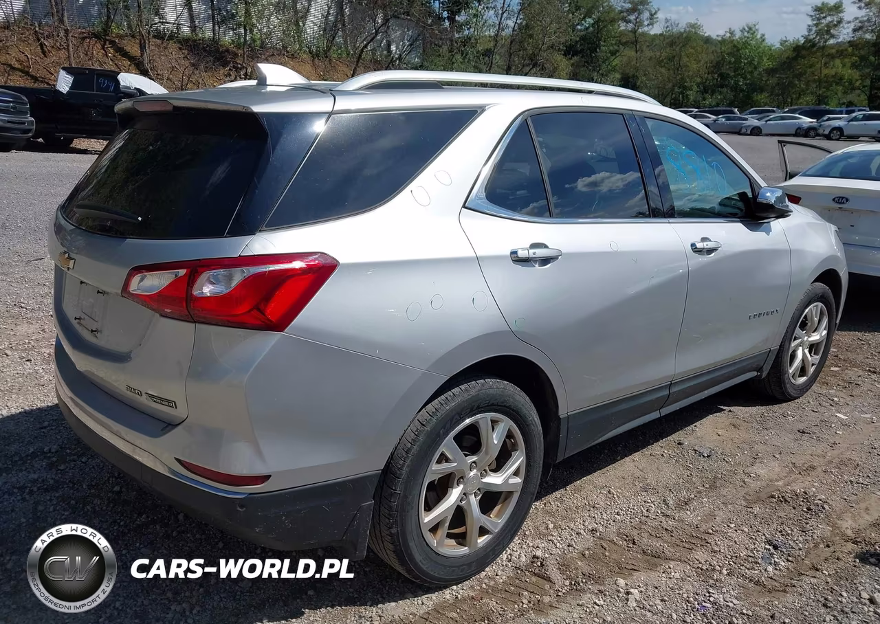 2018 Chevrolet Equinox Premier VIN:3GNAXVEV6JS571740 - 4
