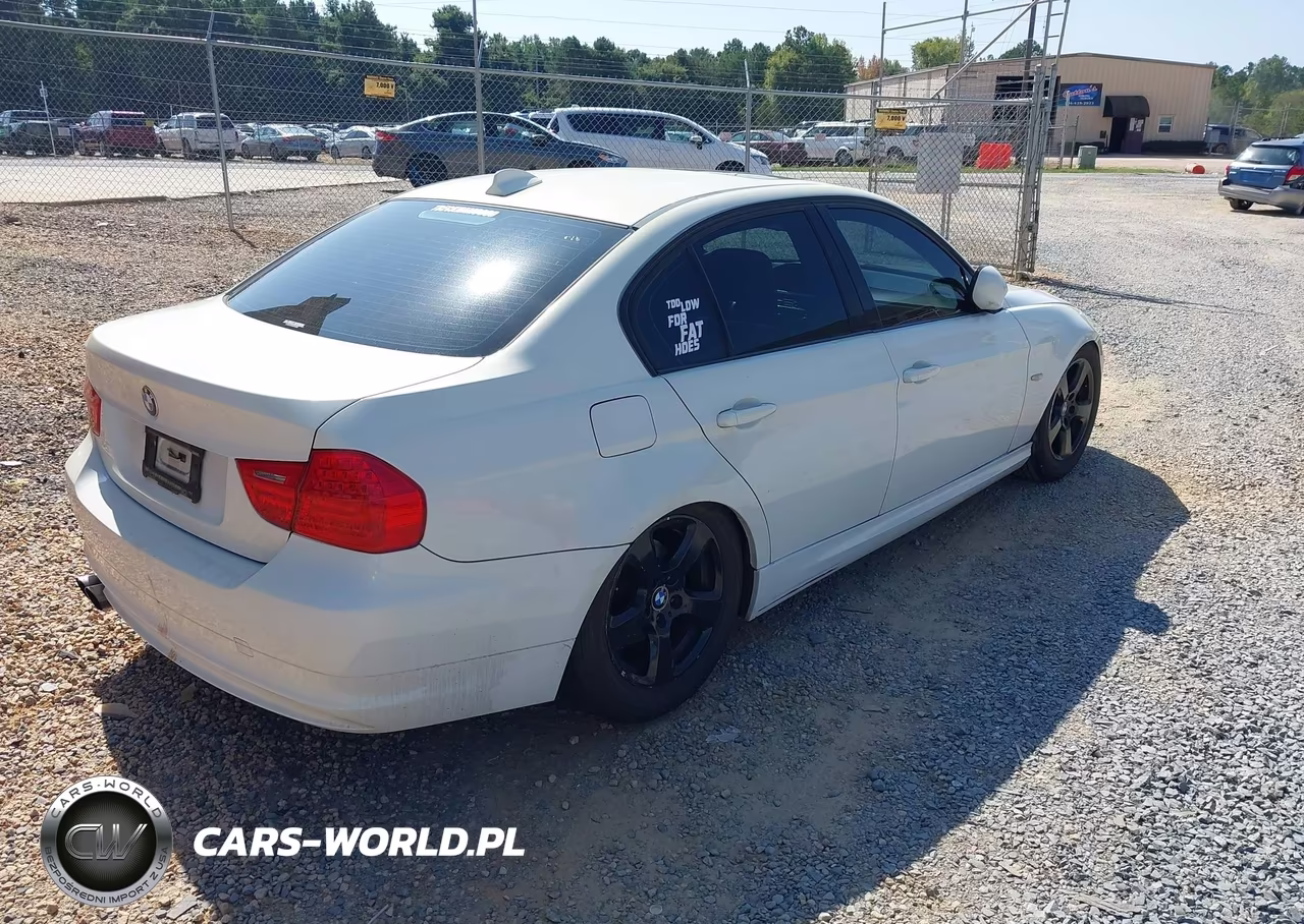 2011 BMW 328I VIN:WBAPH7C52BE131053 - 4