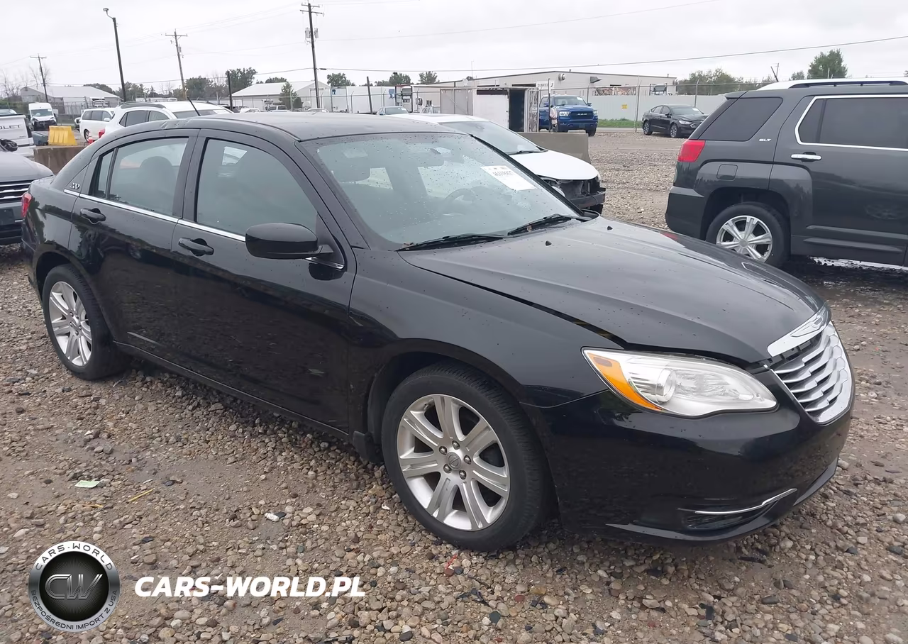 2013 Chrysler 200 Touring