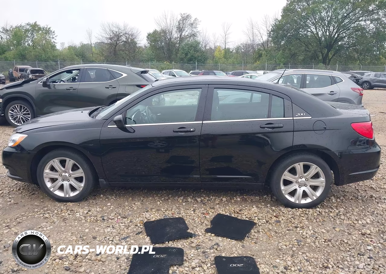 2013 Chrysler 200 Touring VIN:1C3CCBBB9DN634869 - 14