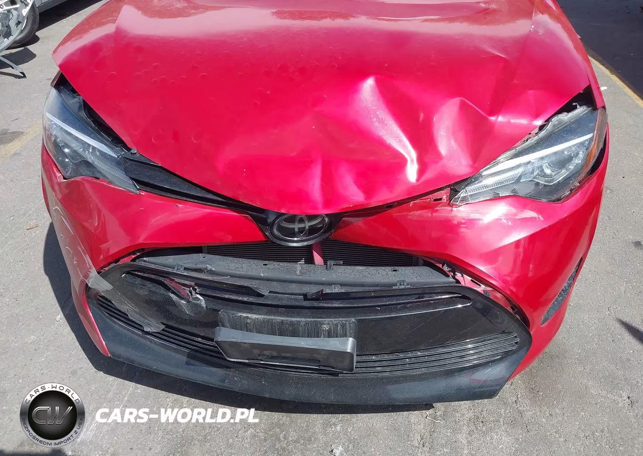2018 Toyota Corolla Le VIN:2T1BURHE7JC119981 - 6