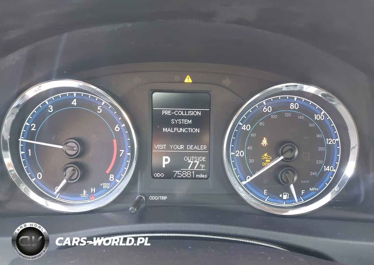 2018 Toyota Corolla Le VIN:2T1BURHE7JC119981 - 7